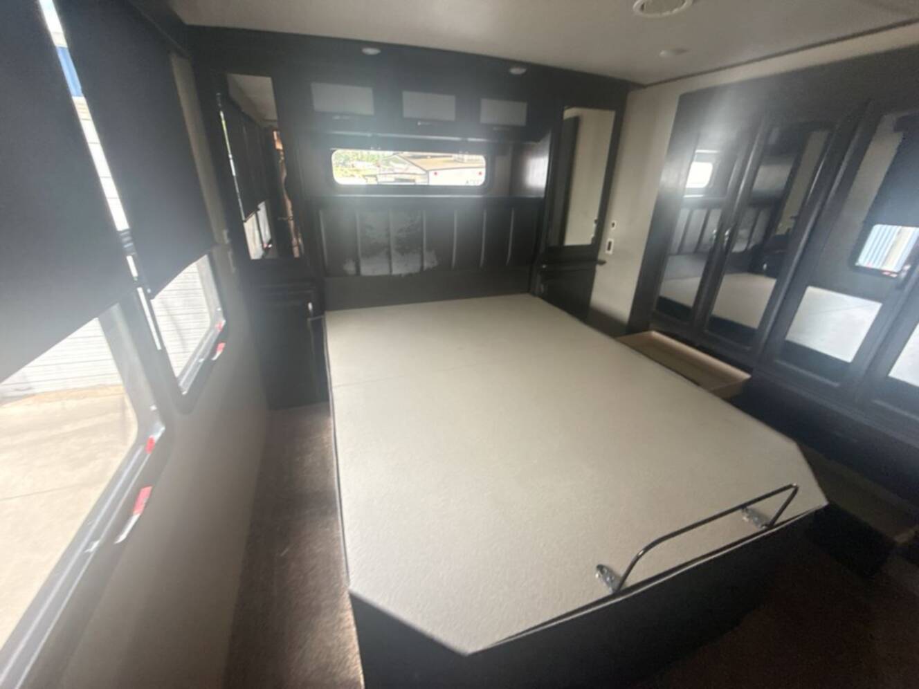 A photo of this 2018 Grand Design Momentum 376TH