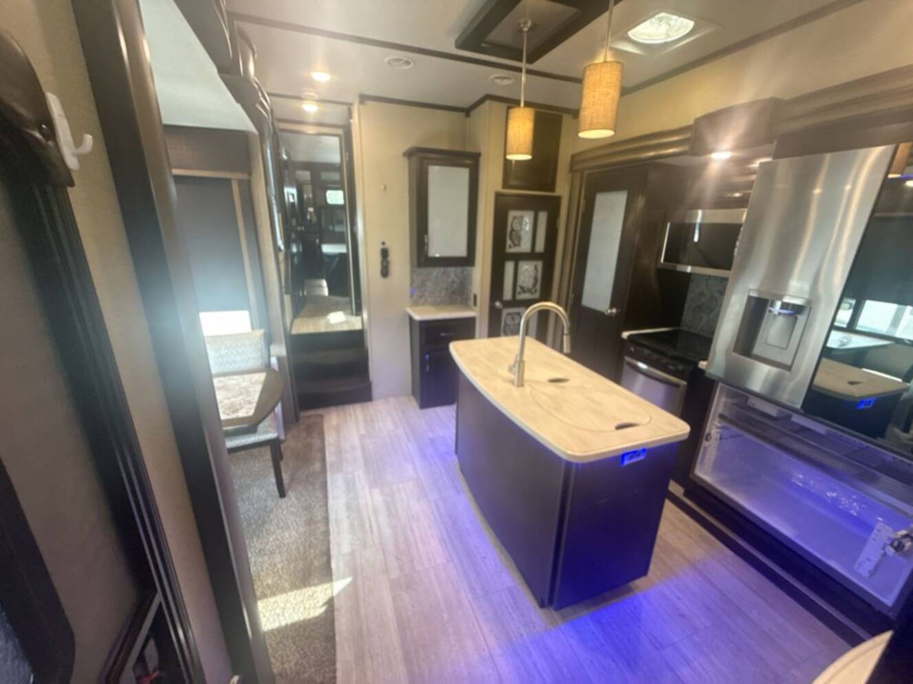 A photo of this 2018 Grand Design Momentum 376TH