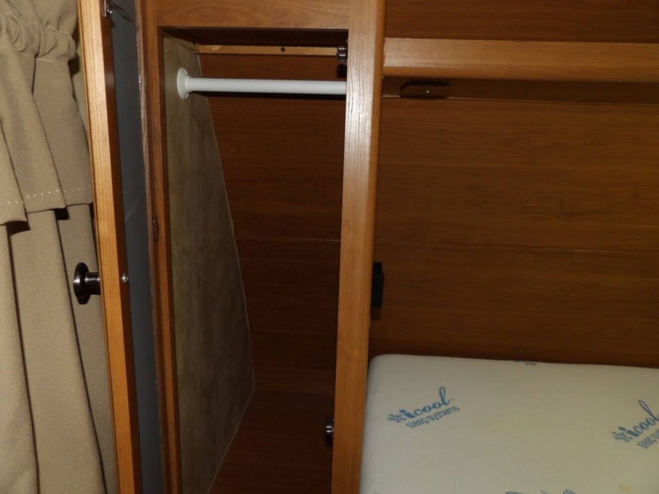A photo of this 2015 Crossroads Sunset Trail 300BH