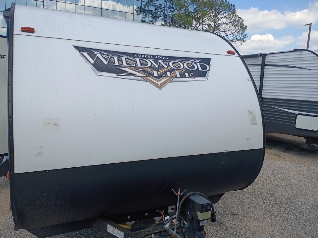 2020 Forest River Wildwood X-Lite 263BHXL in houston TX