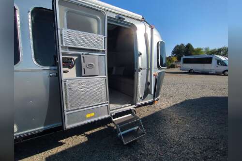 2026 Airstream Classic 28RB in spokane valley WA