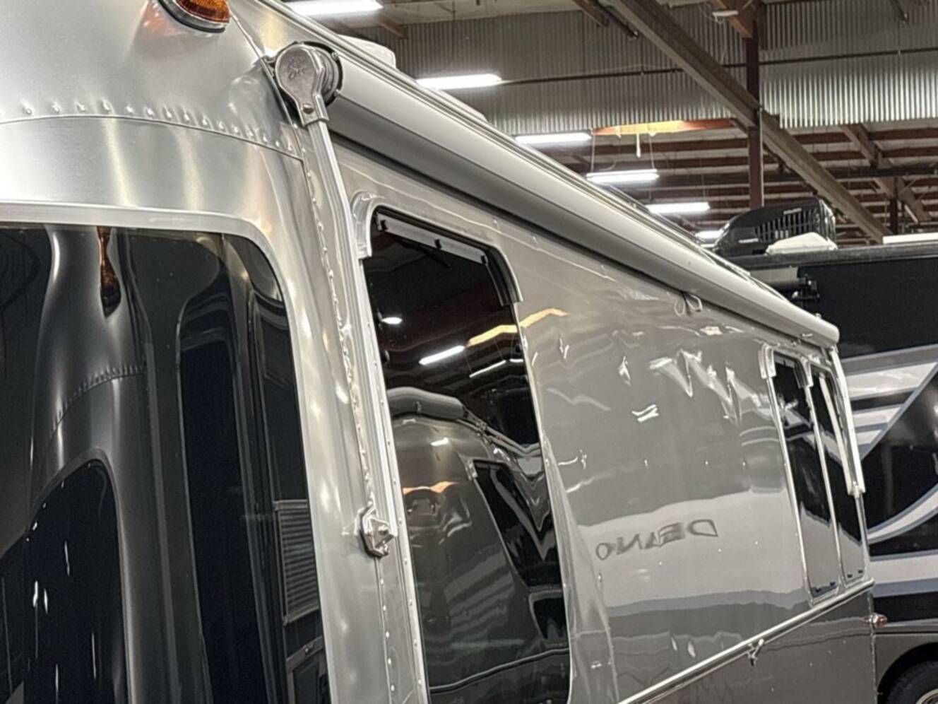 A photo of this 2026 Airstream Flying Cloud 27FB