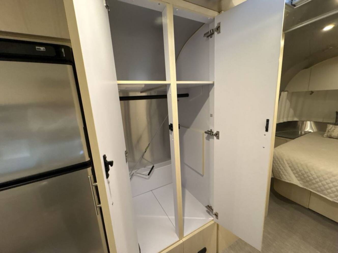 A photo of this 2026 Airstream Flying Cloud 27FB