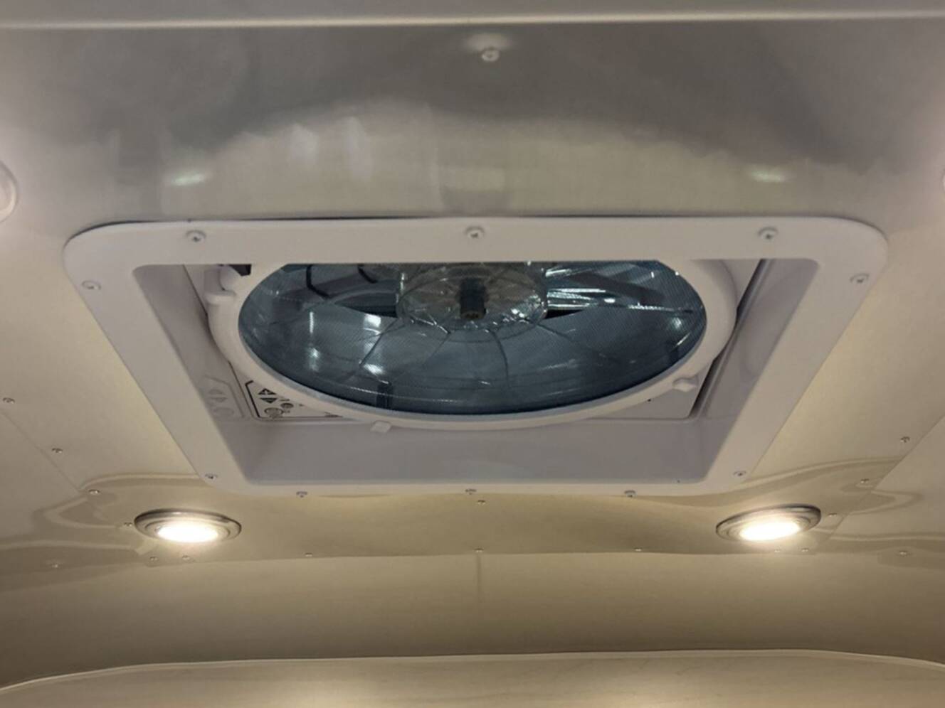 A photo of this 2026 Airstream Flying Cloud 27FB
