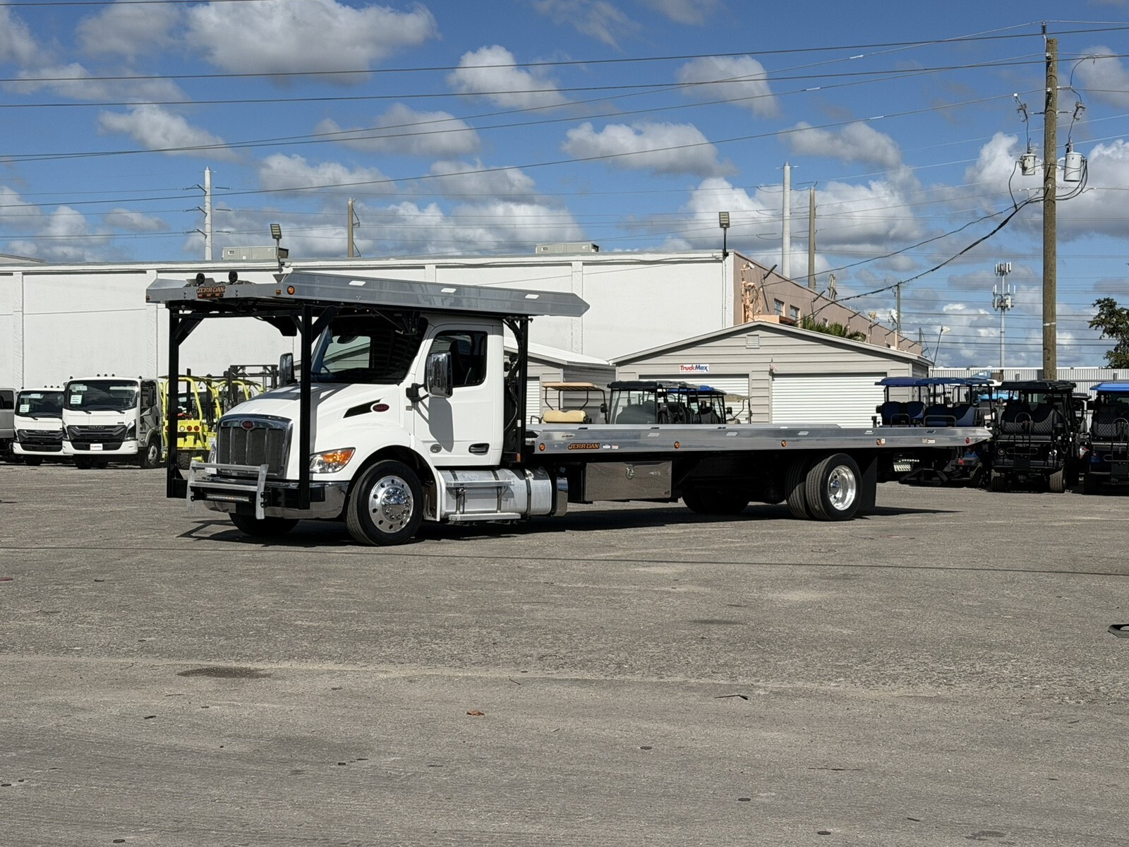 2024 PETERBILT 537 in Miami, FL