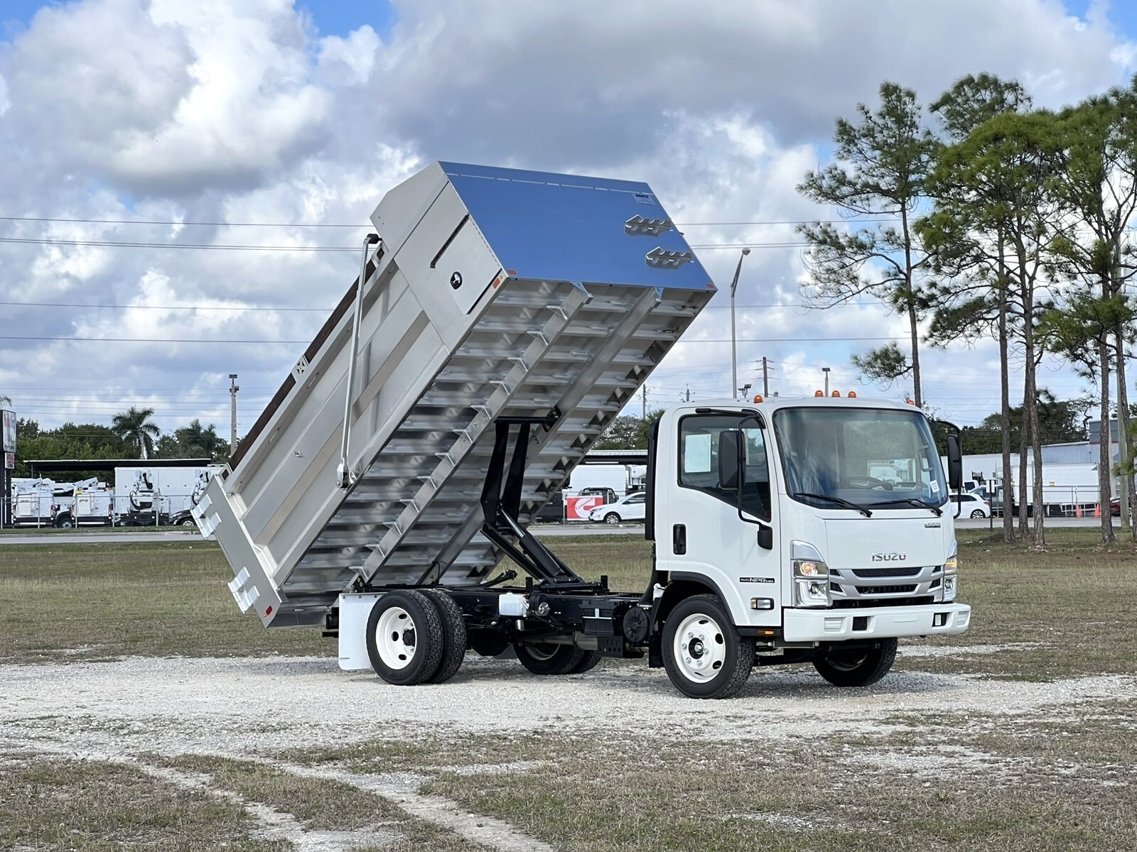 2024 Isuzu NQR in Miami, FL