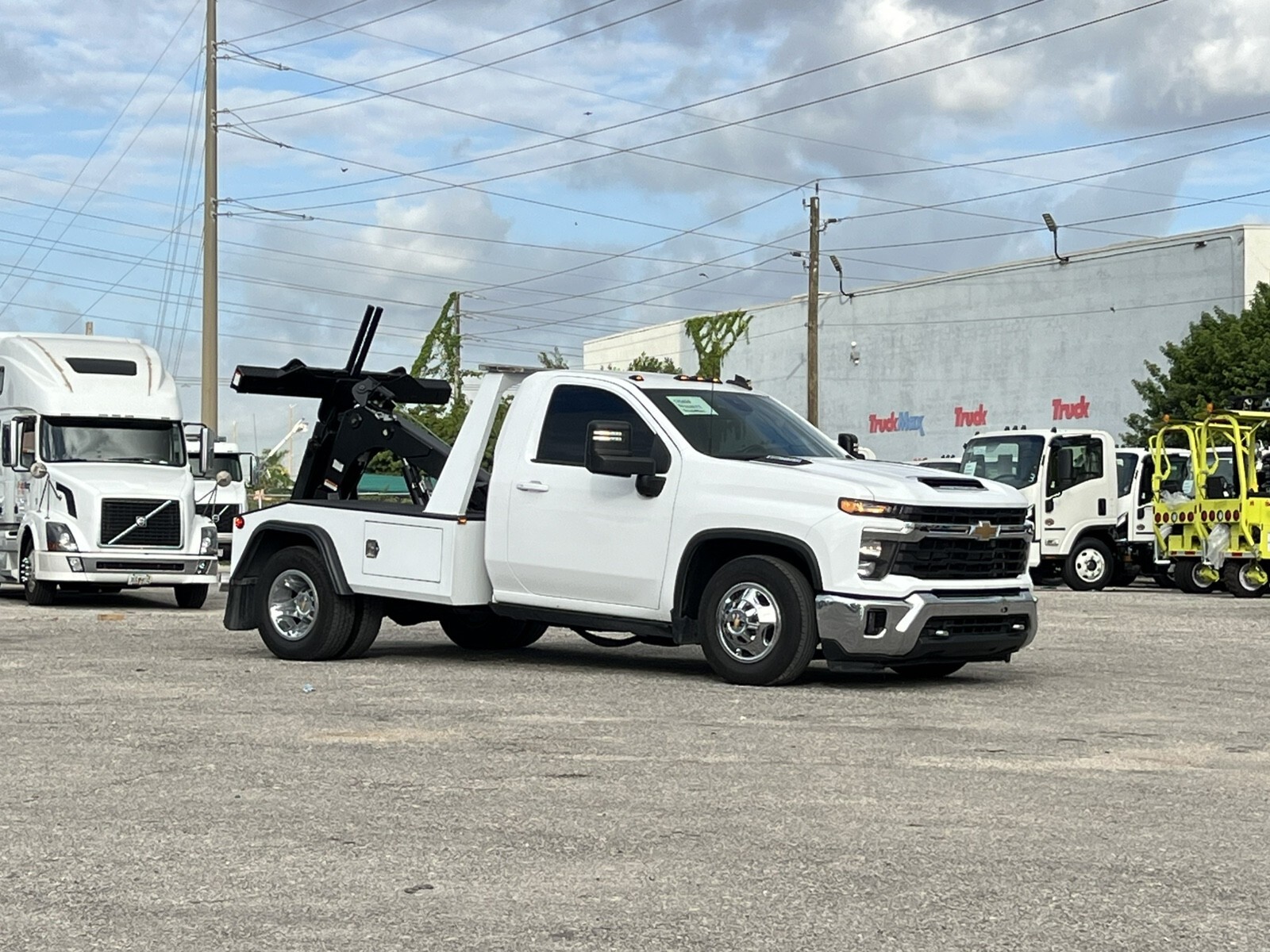 2024 CHEVROLET Silverado 3500HD LT LT in Miami, FL