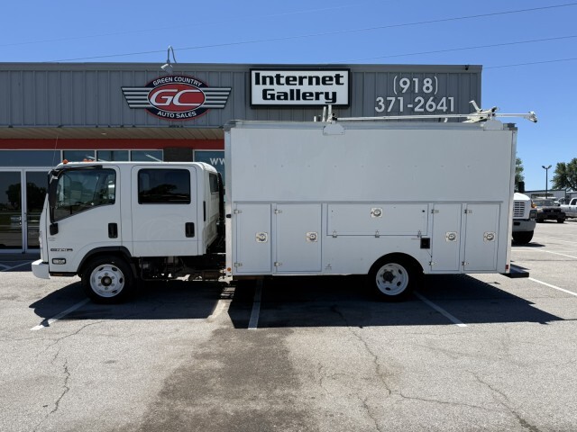2019 ISUZU NPR HD in Collinsville, OK