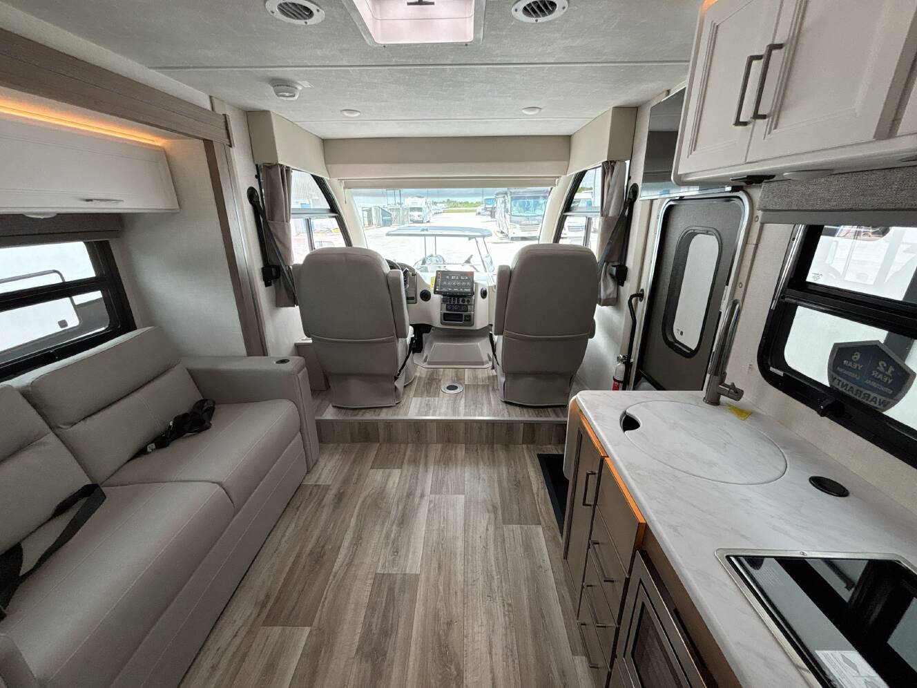 A photo of this 2027 Thor FREEDOM TRAVELER A24
