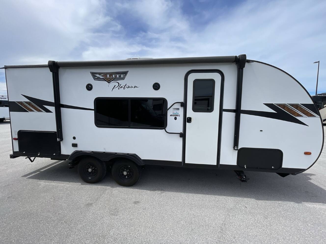 A photo of this 2023 Forest River WILDWOOD X-LITE 19DBXL