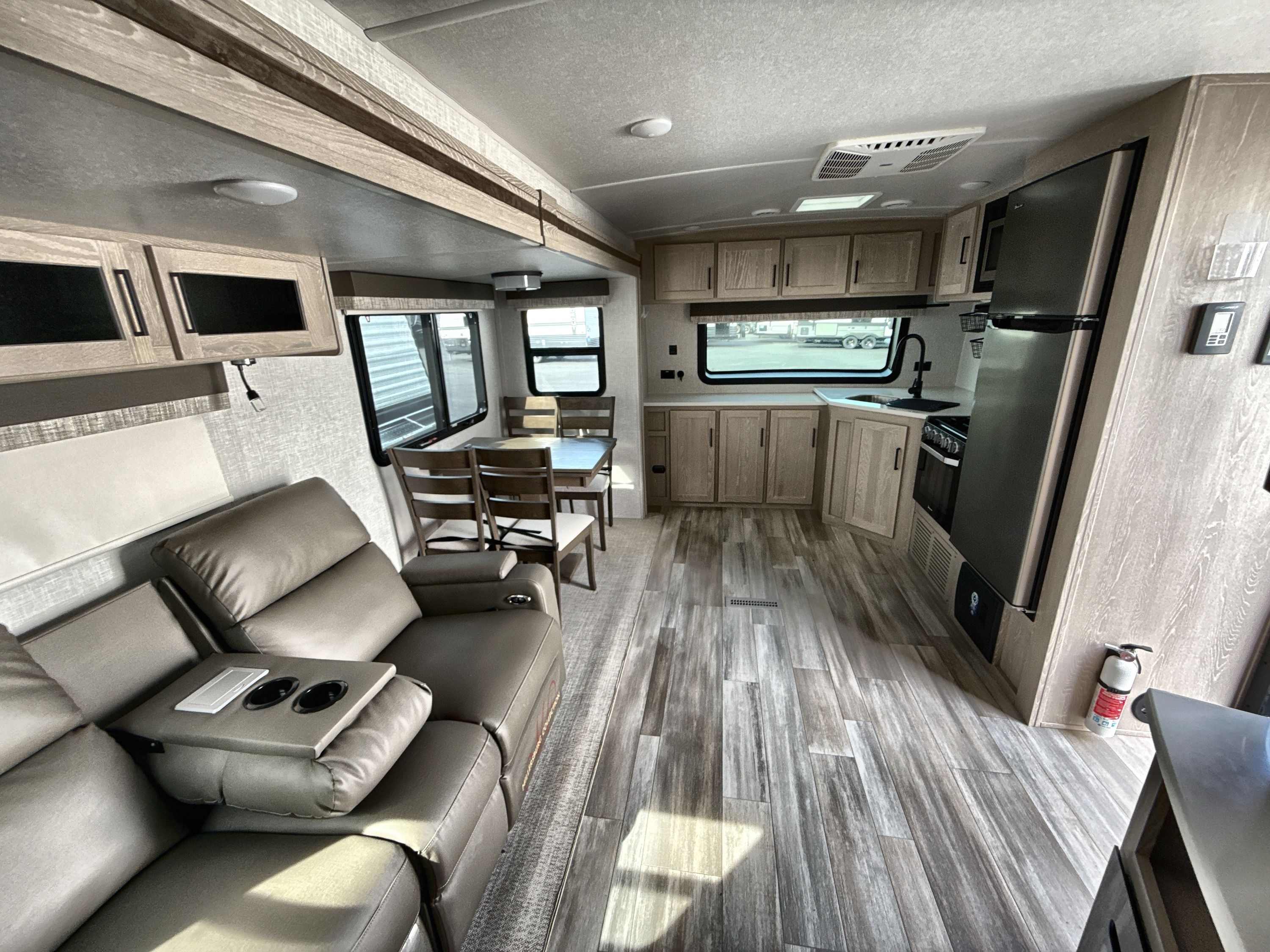 2023 Forest River FLAGSTAFF SUPER LITE 26FKBS in roscoe IL