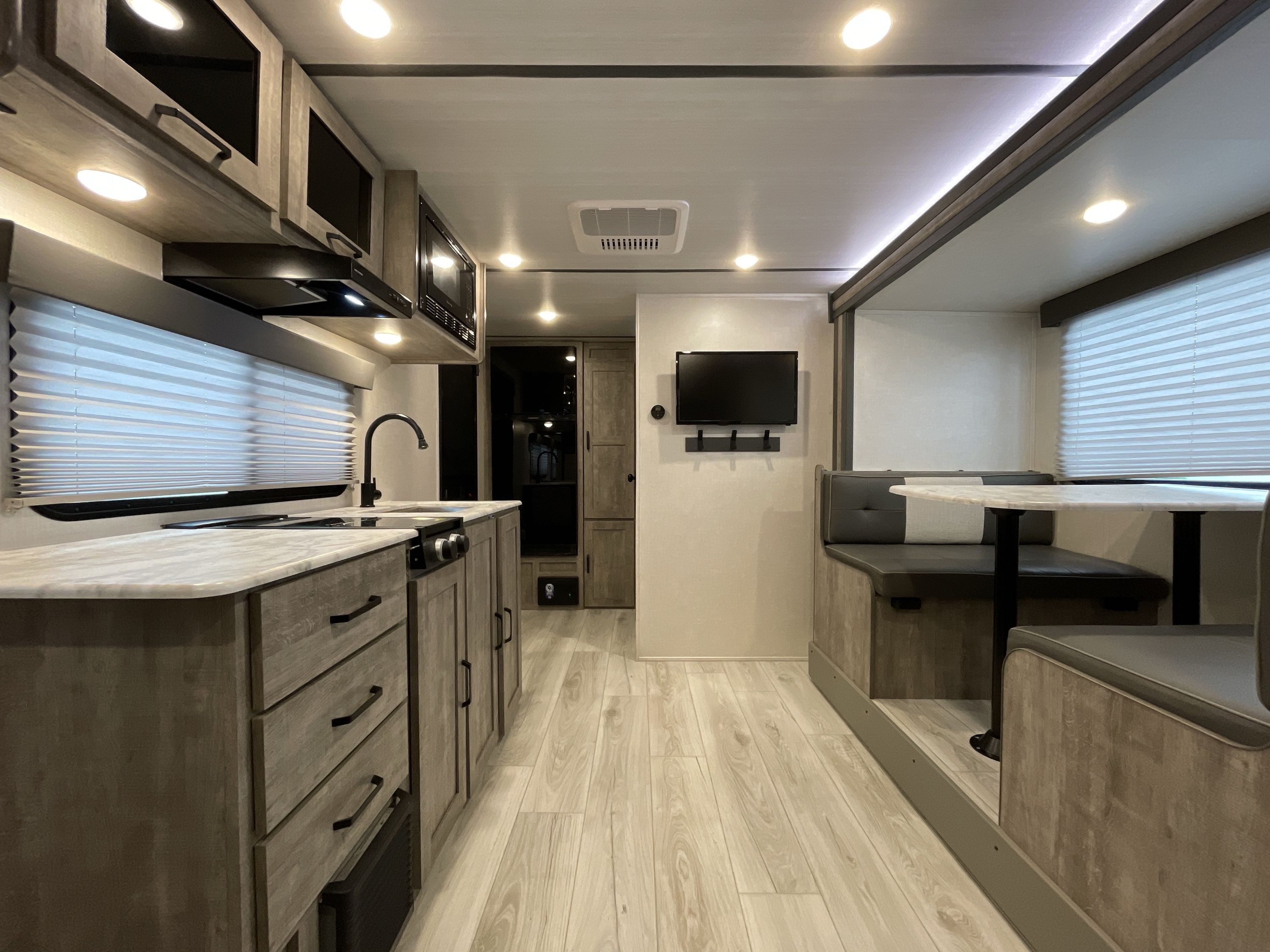 2023 Forest River SURVEYOR 17RBLX in temecula CA