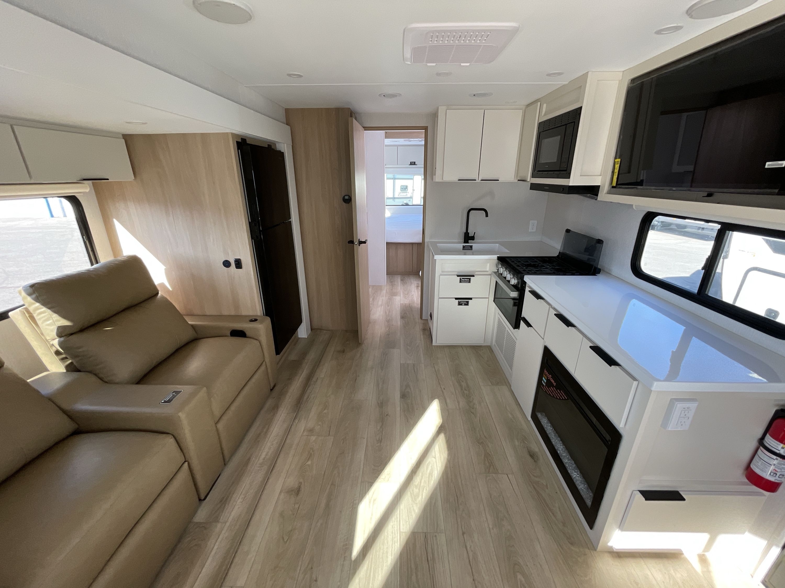 2026 Winnebago THRIVE 25RLS in kodak TN