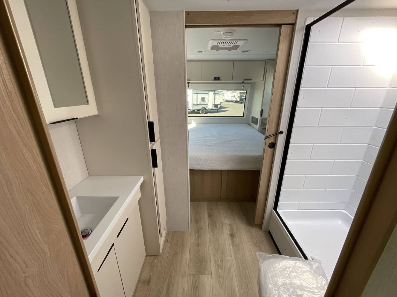 A photo of this 2026 Winnebago THRIVE 25RLS