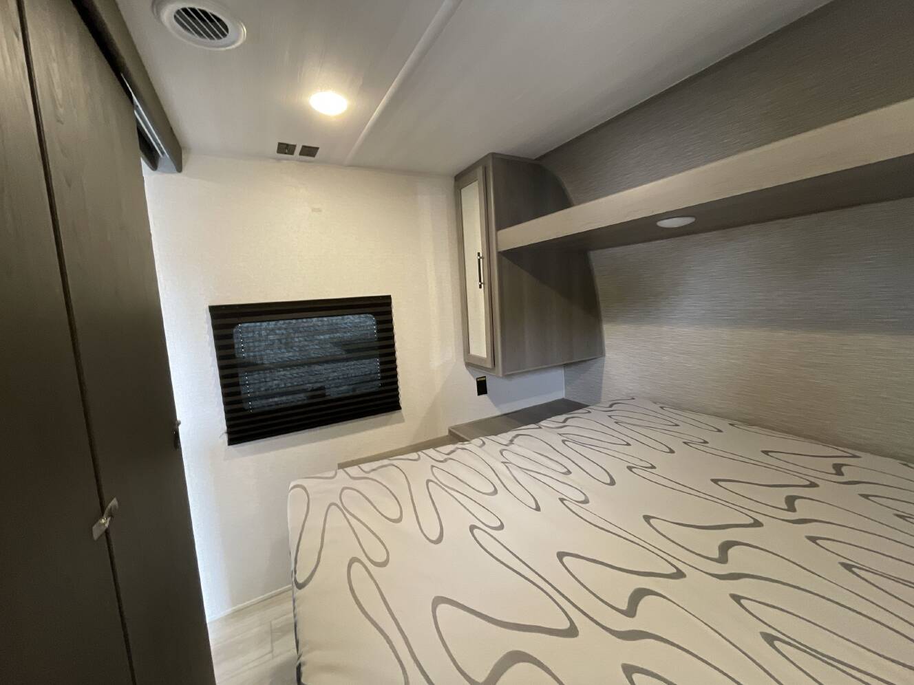 A photo of this 2025 Keystone HIDEOUT SPORT 261BH