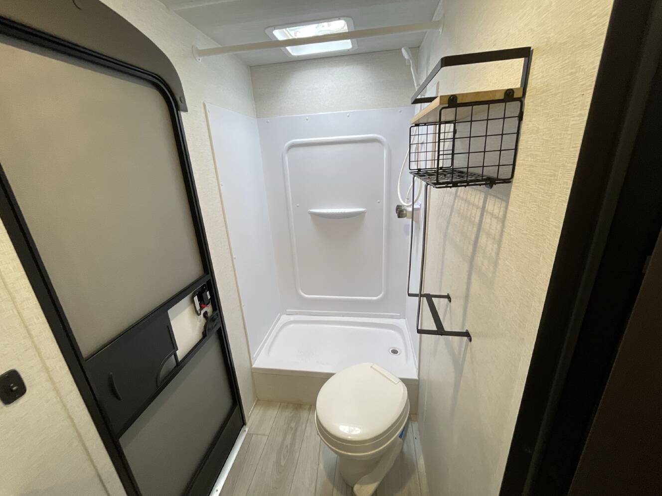 A photo of this 2025 Keystone HIDEOUT SPORT 261BH