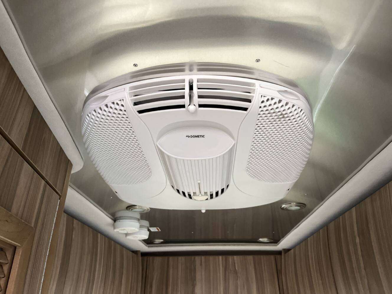 A photo of this 2018 Airstream INTERSTATE TOMMY BAHAMA EDITION LOUNGE
