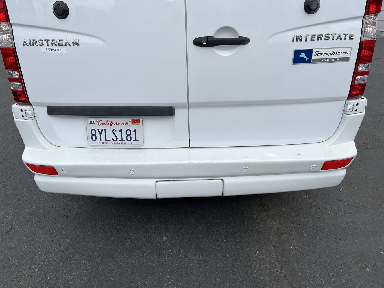A photo of this 2018 Airstream INTERSTATE TOMMY BAHAMA EDITION LOUNGE