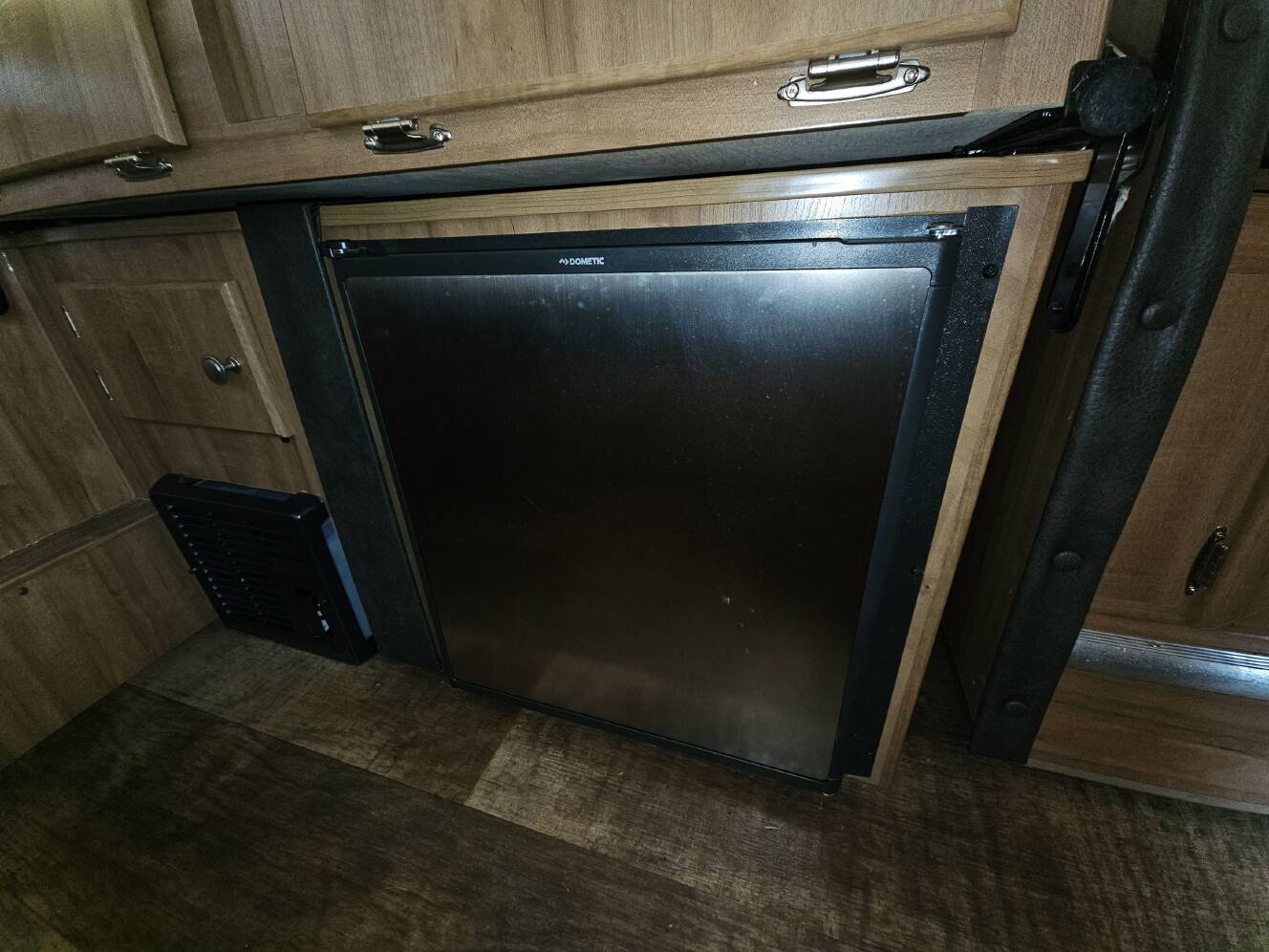 A photo of this 2018 Forest River ROCKWOOD PREMIER 2516G