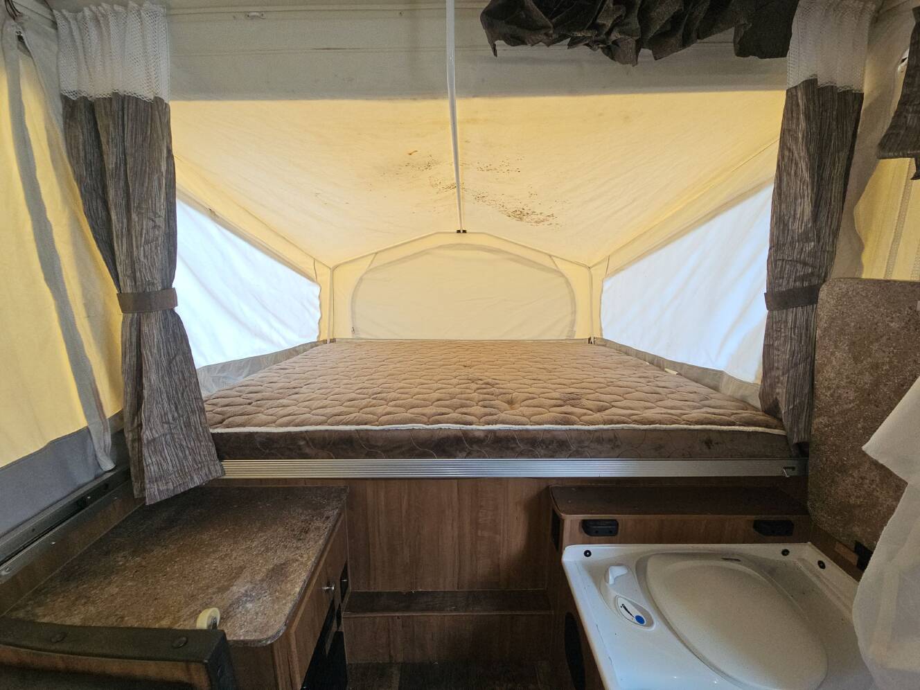 A photo of this 2018 Forest River ROCKWOOD PREMIER 2516G