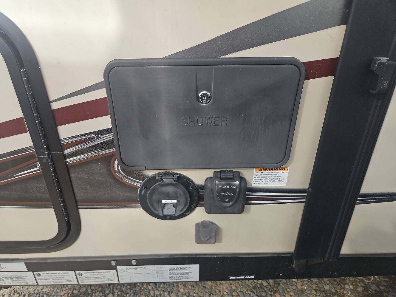 A photo of this 2018 Forest River ROCKWOOD PREMIER 2516G