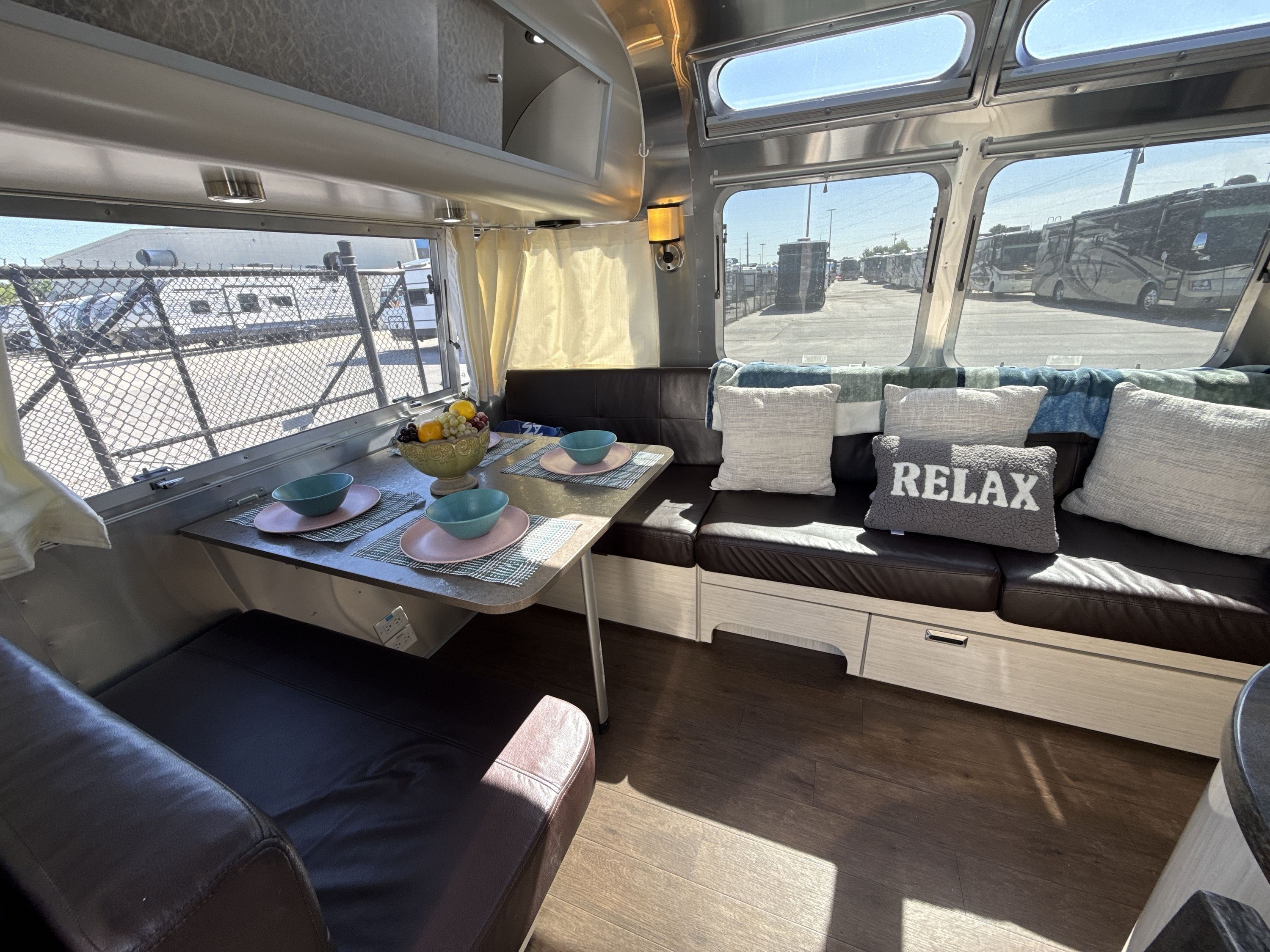 2016 Airstream INTERNATIONAL SERENITY 25FB in tulsa OK