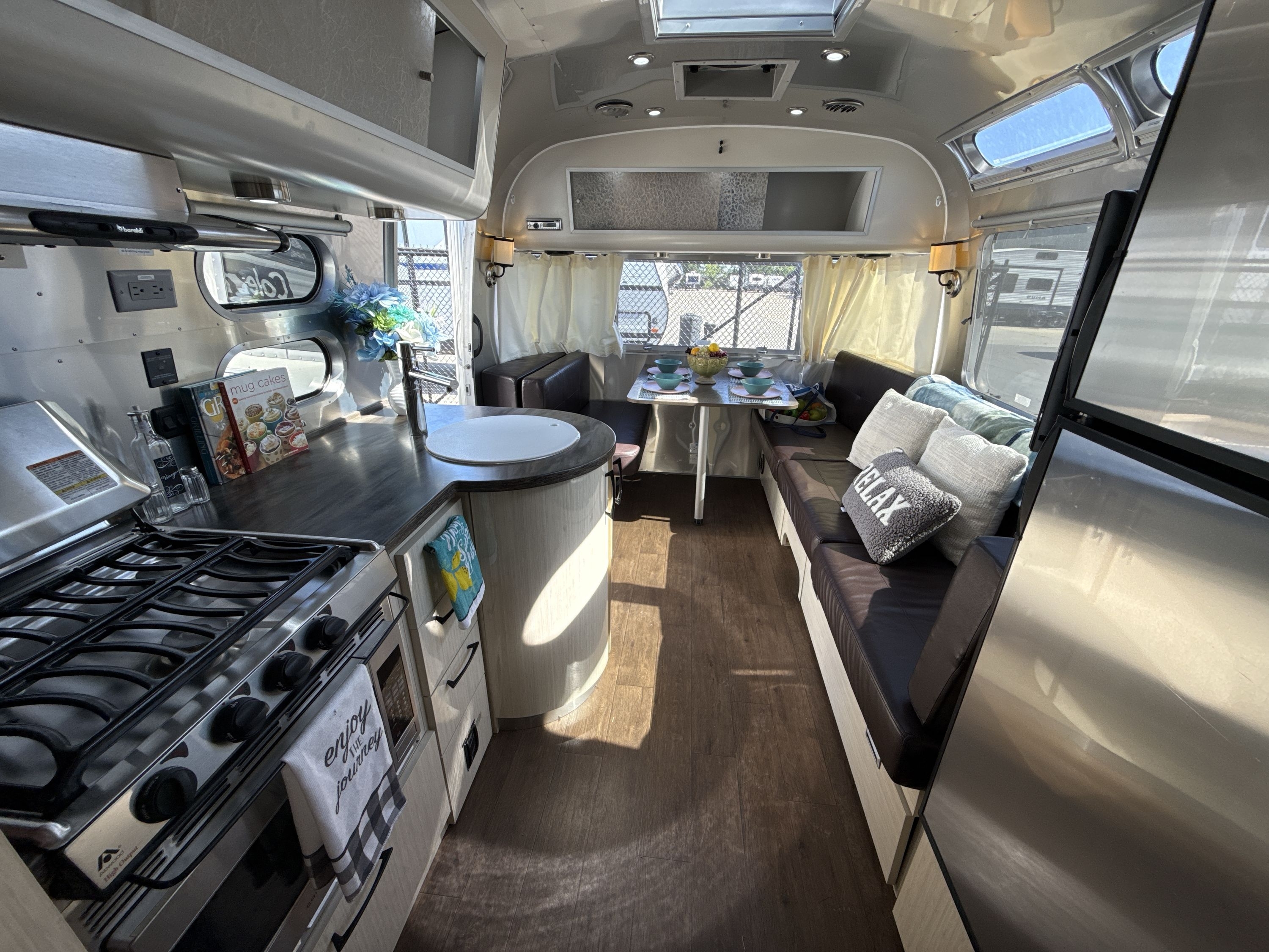 2016 Airstream INTERNATIONAL SERENITY 25FB in tulsa OK