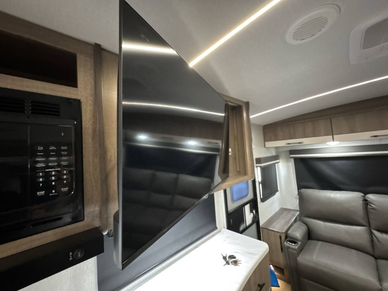 A photo of this 2024 Grand Design IMAGINE 2500RL