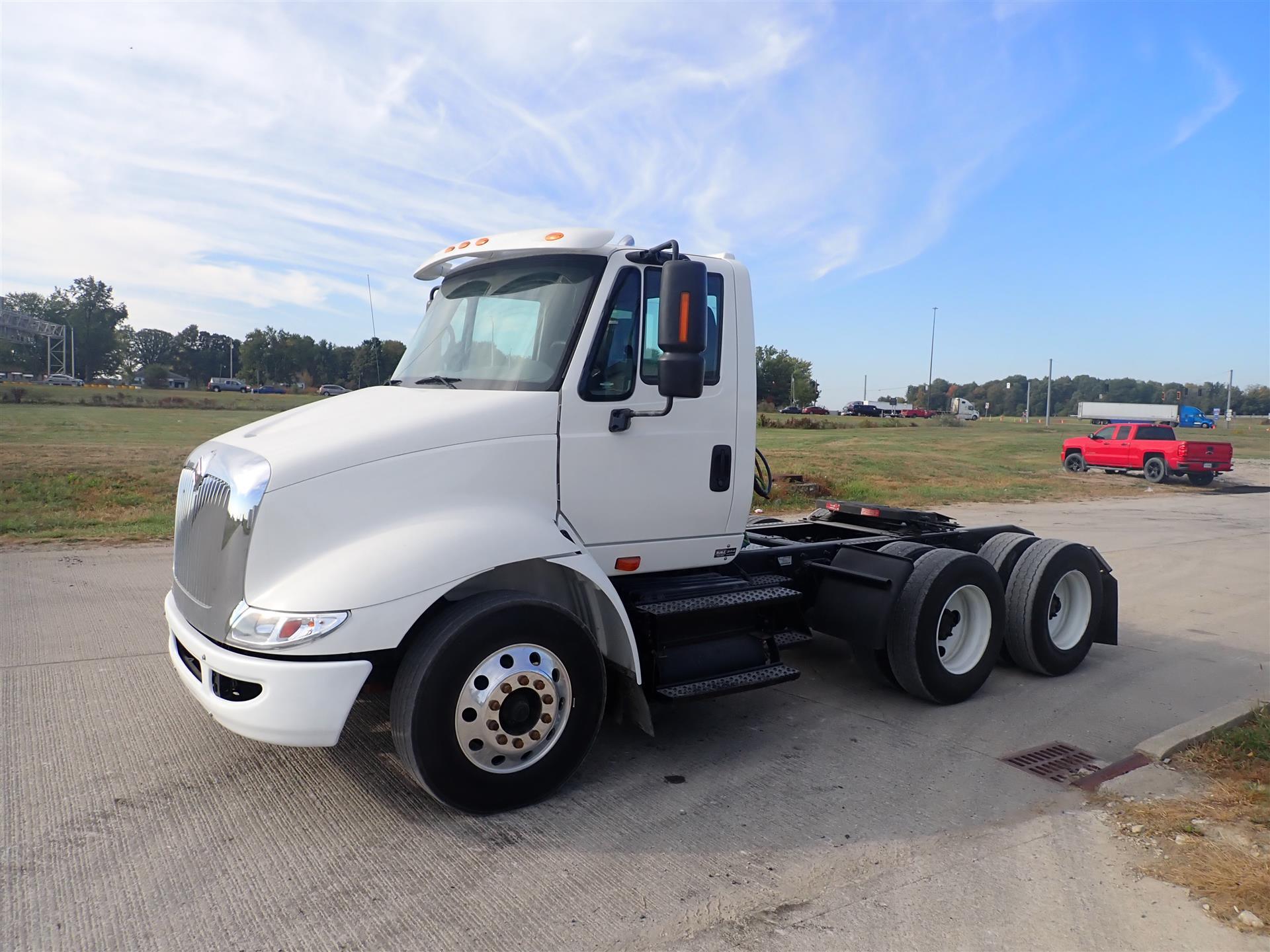 2007 INTERNATIONAL 8000 in New Haven, IN