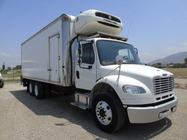 2018 FREIGHTLINER BUSINESS CLASS M2 106 in Riverside, CA