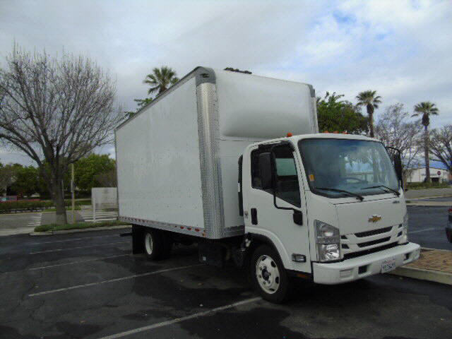 2022 CHEVROLET W5500 18' BOX in Riverside, CA