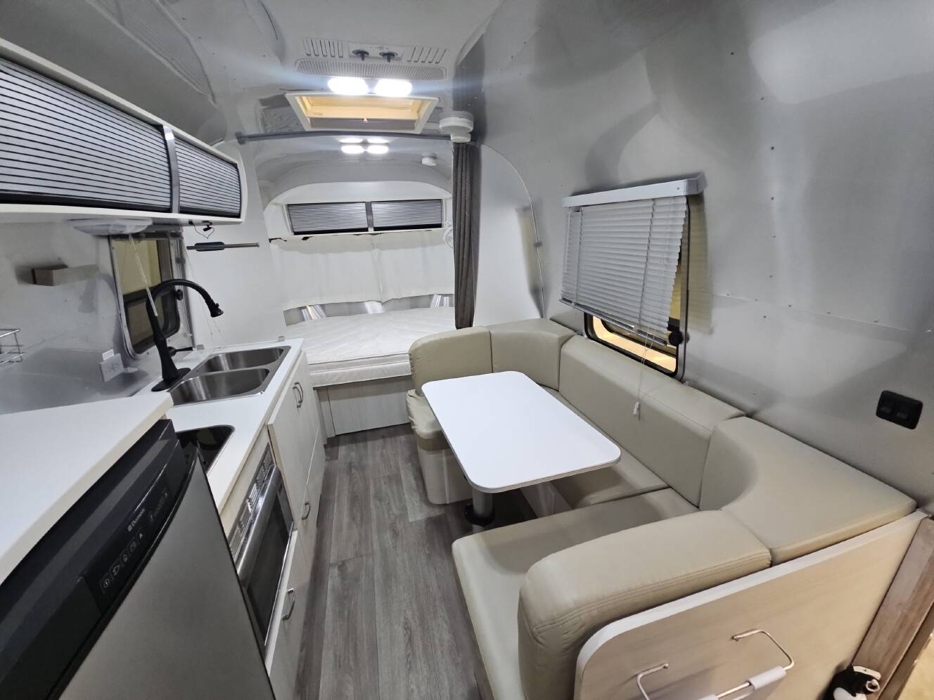 A photo of this 2017 Airstream SPORT 22
