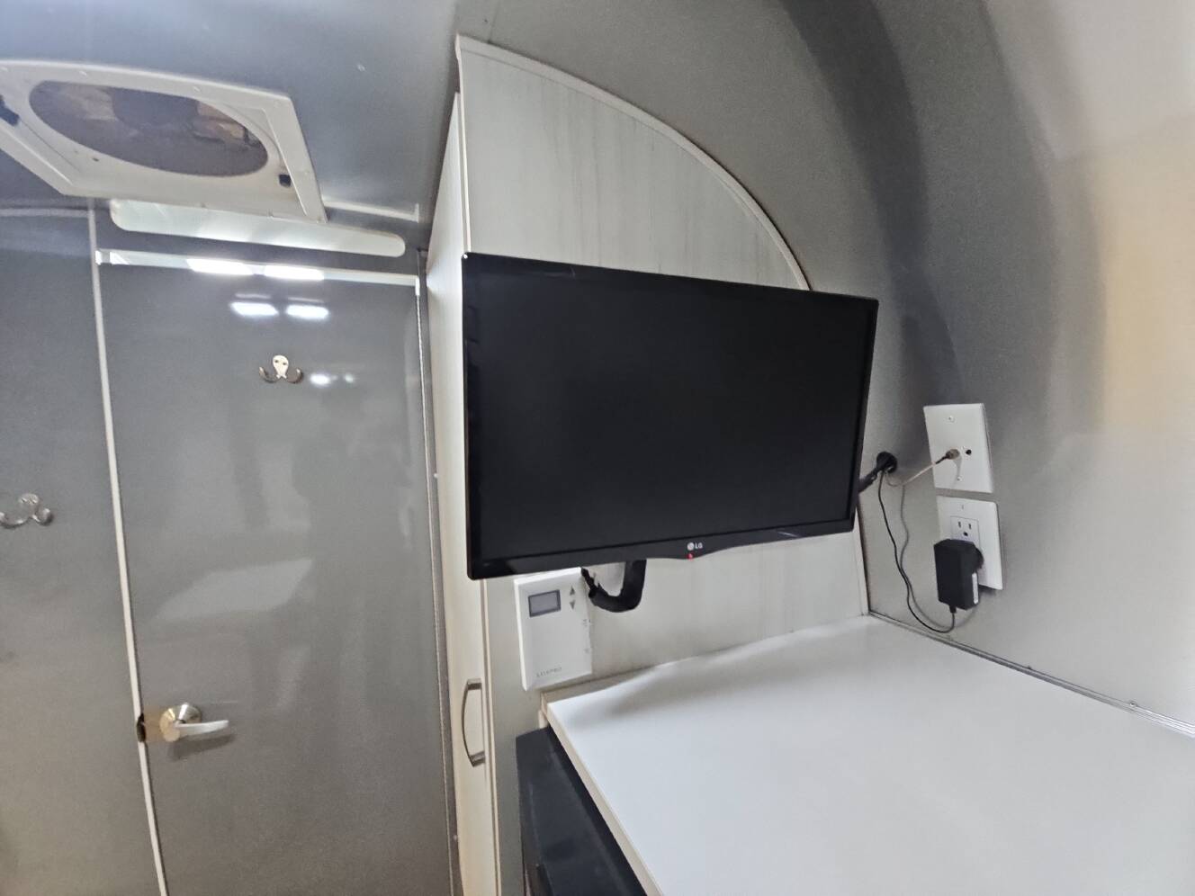 A photo of this 2017 Airstream SPORT 22