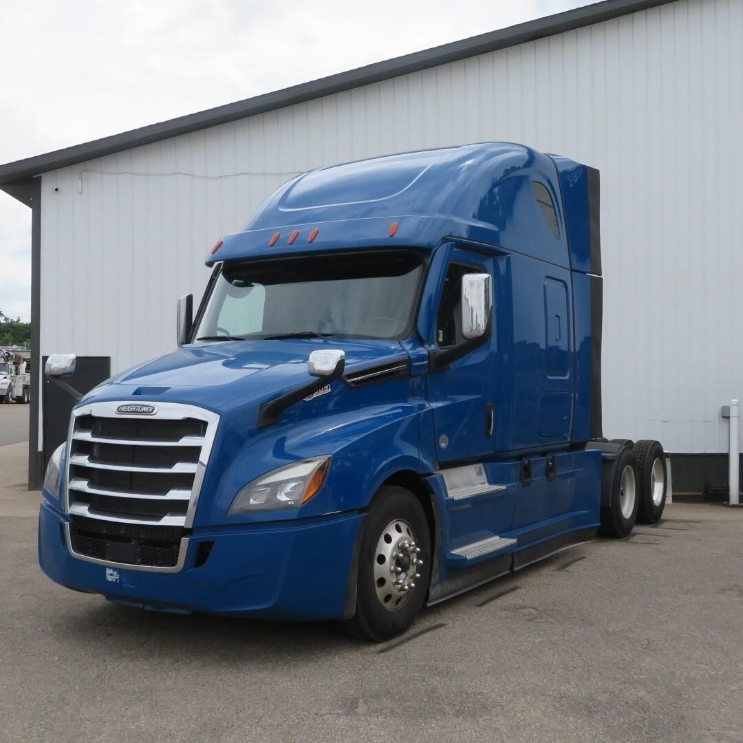 2023 FREIGHTLINER CASCADIA 126 in Grand Rapids, MI