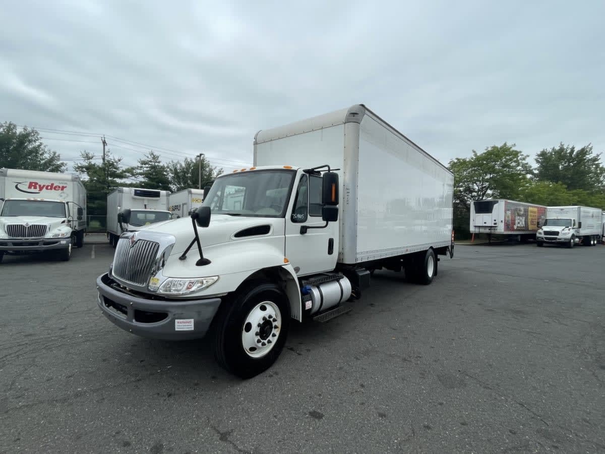 2018 INTERNATIONAL 4300 LP in Moonachie, NJ