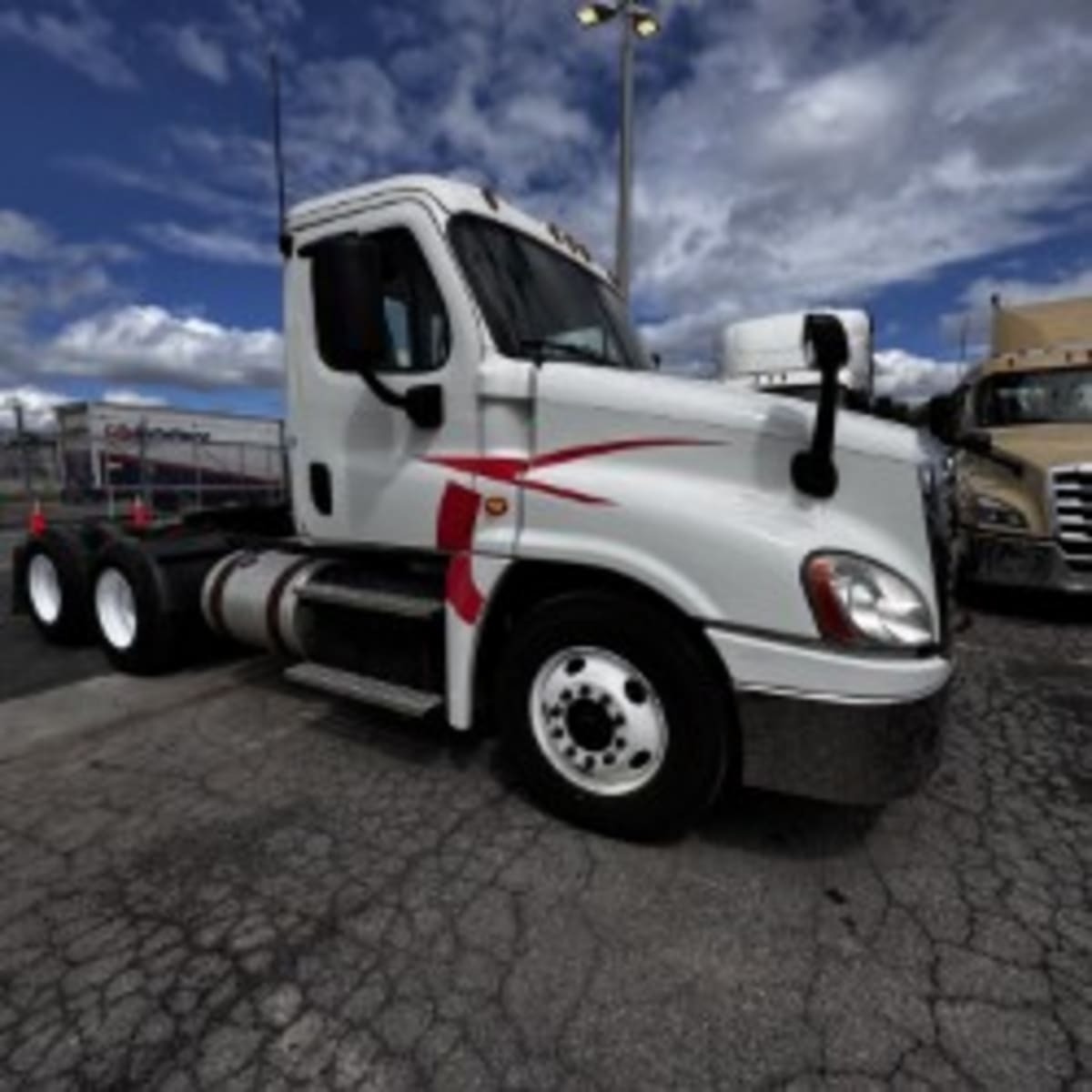 2018 FREIGHTLINER CASCADIA 125 in Hampton, VA