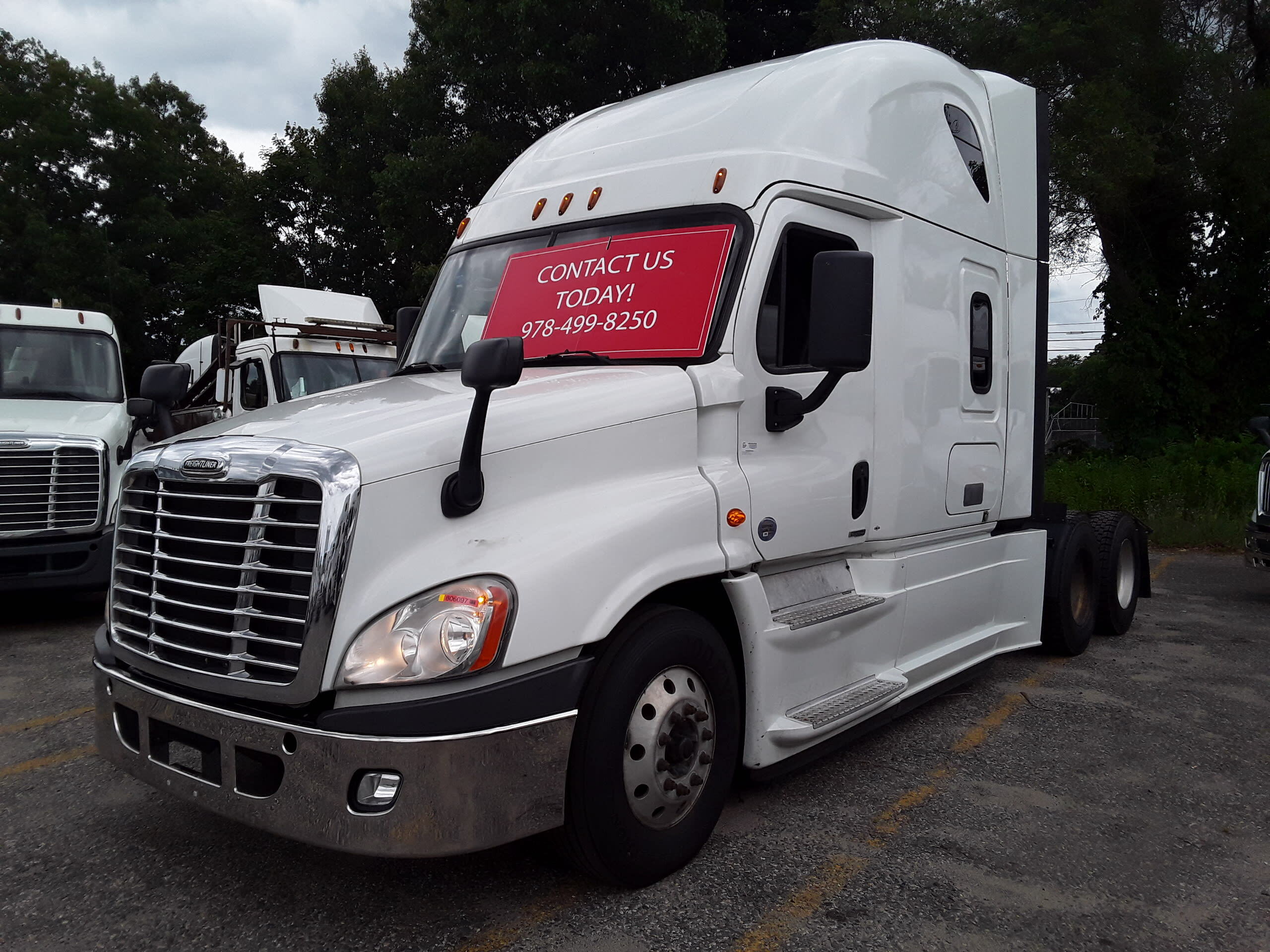 2019 FREIGHTLINER CASCADIA 125 in Salisbury, MA