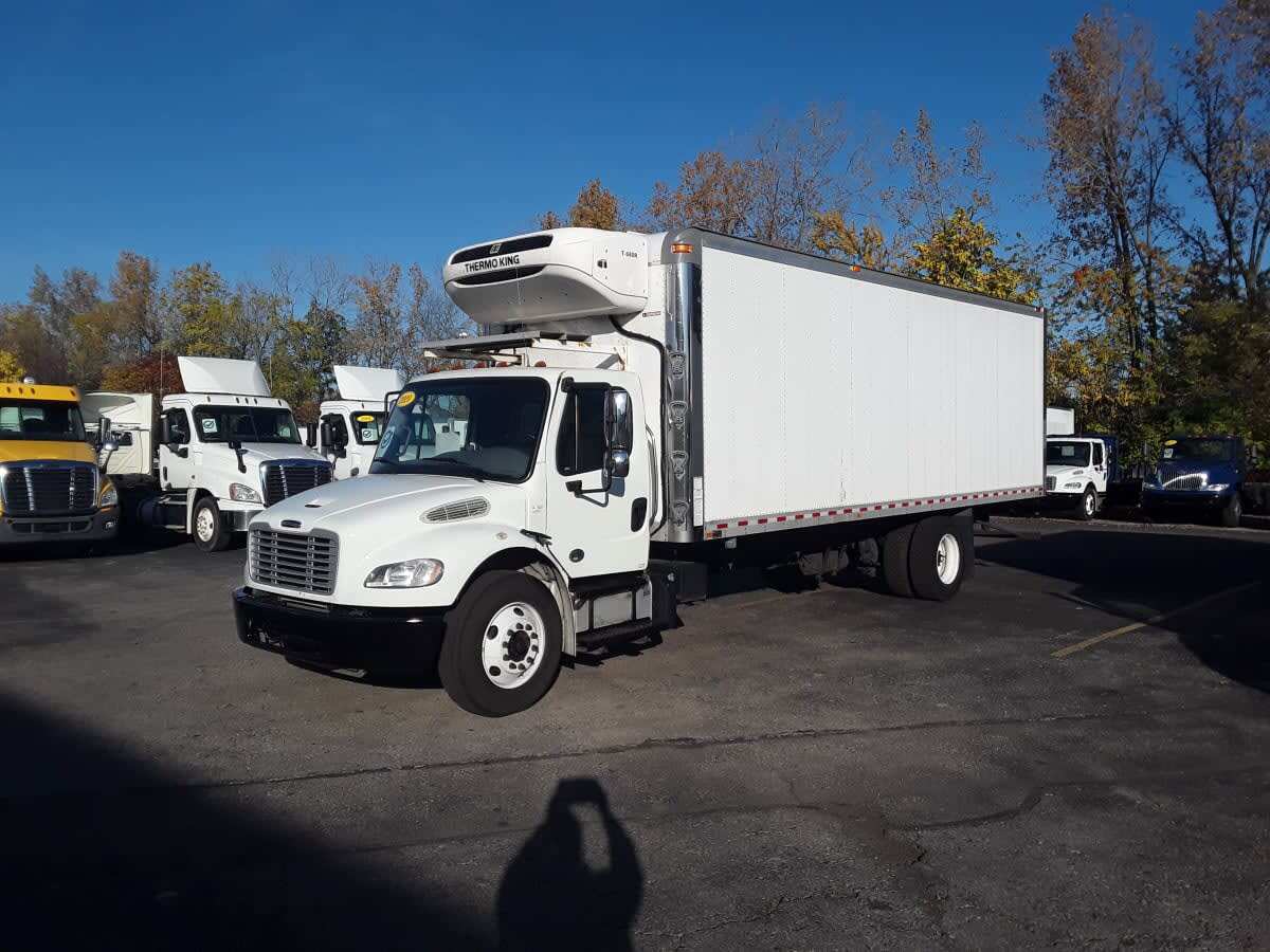 2020 FREIGHTLINER BUSINESS CLASS M2 106 in Hilliard, OH