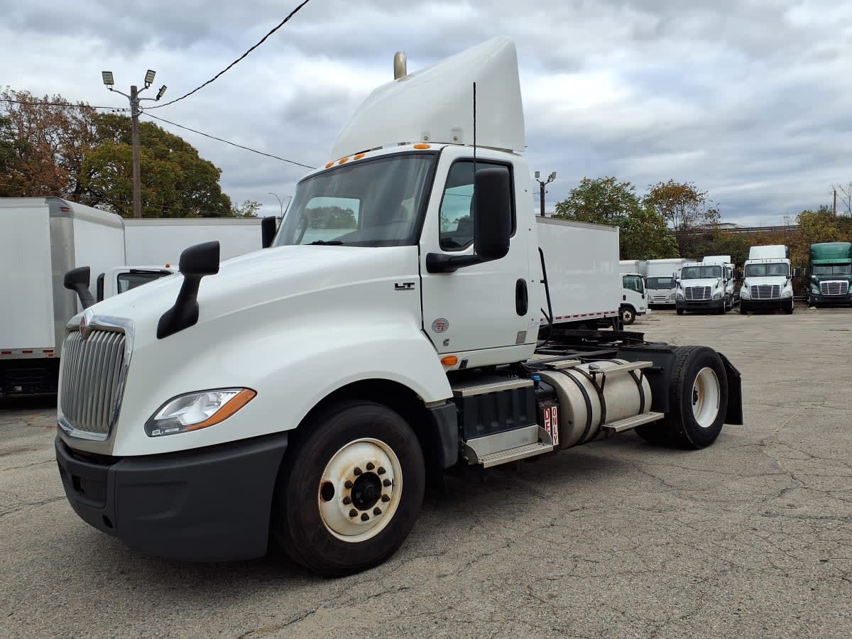 2021 INTERNATIONAL LT625 DAYCAB S/A in Warwick, RI