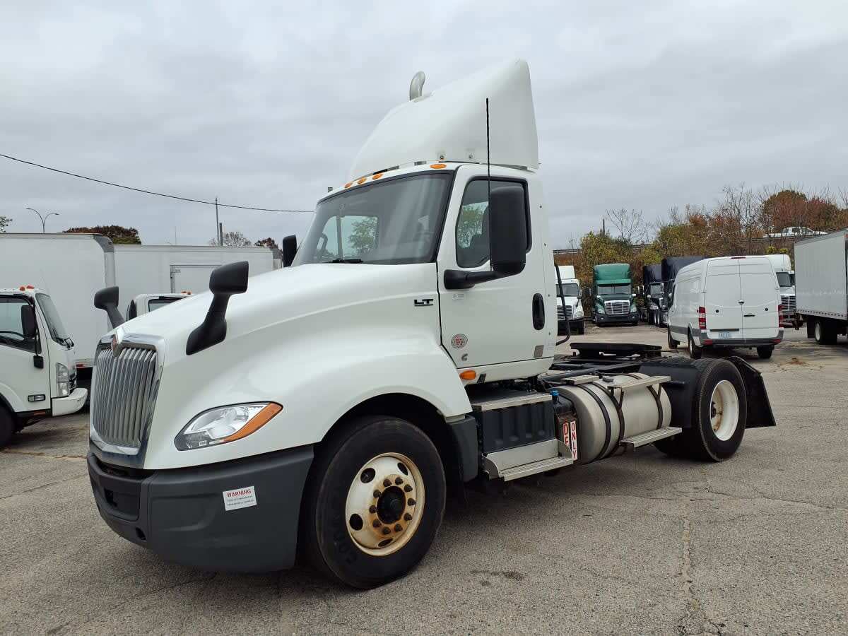 2021 INTERNATIONAL LT625 DAYCAB S/A in Warwick, RI