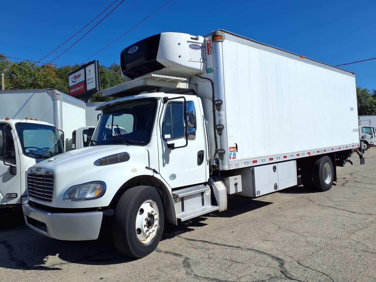 2017 FREIGHTLINER BUSINESS CLASS M2 106 in Warwick, RI