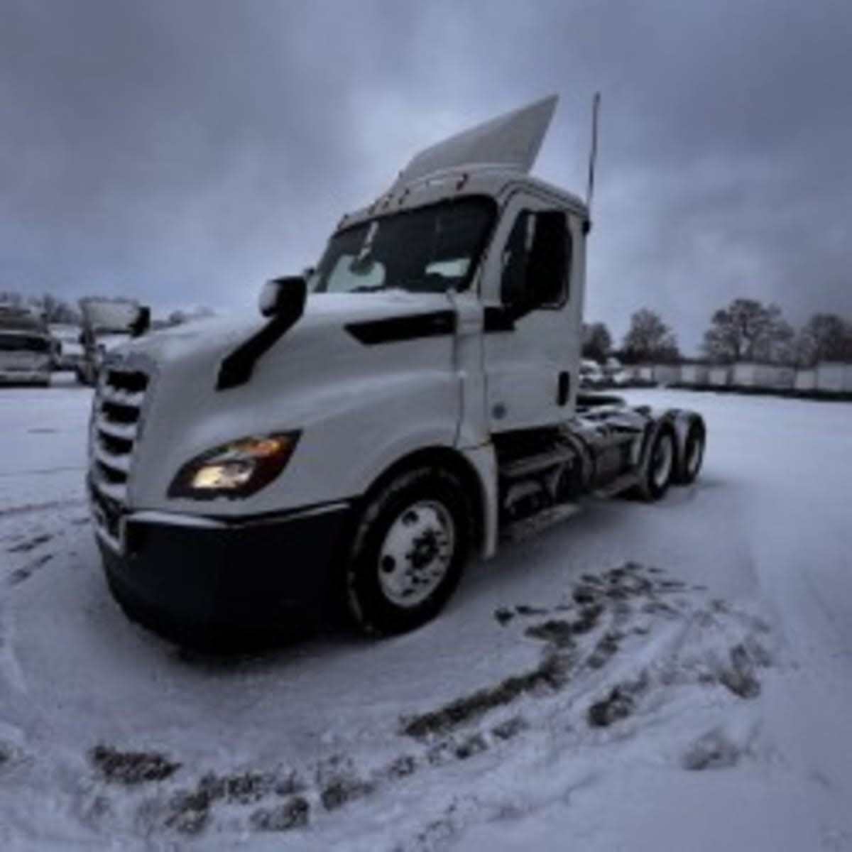 2019 FREIGHTLINER CASCADIA 126 in Hampton, VA