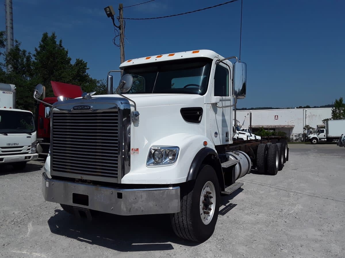 2017 FREIGHTLINER 122 SD in Pittsburgh, PA
