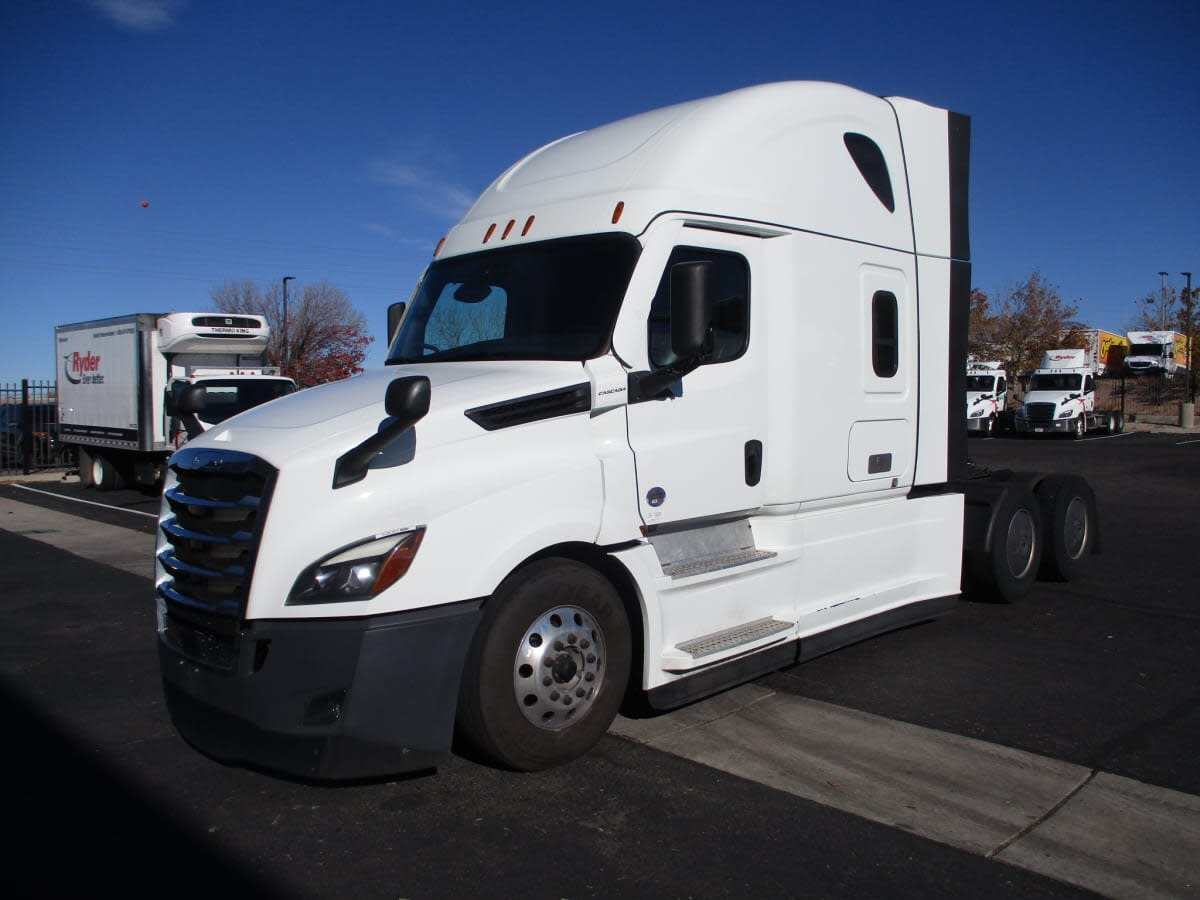 2021 FREIGHTLINER CASCADIA 126 in Phoenix, AZ