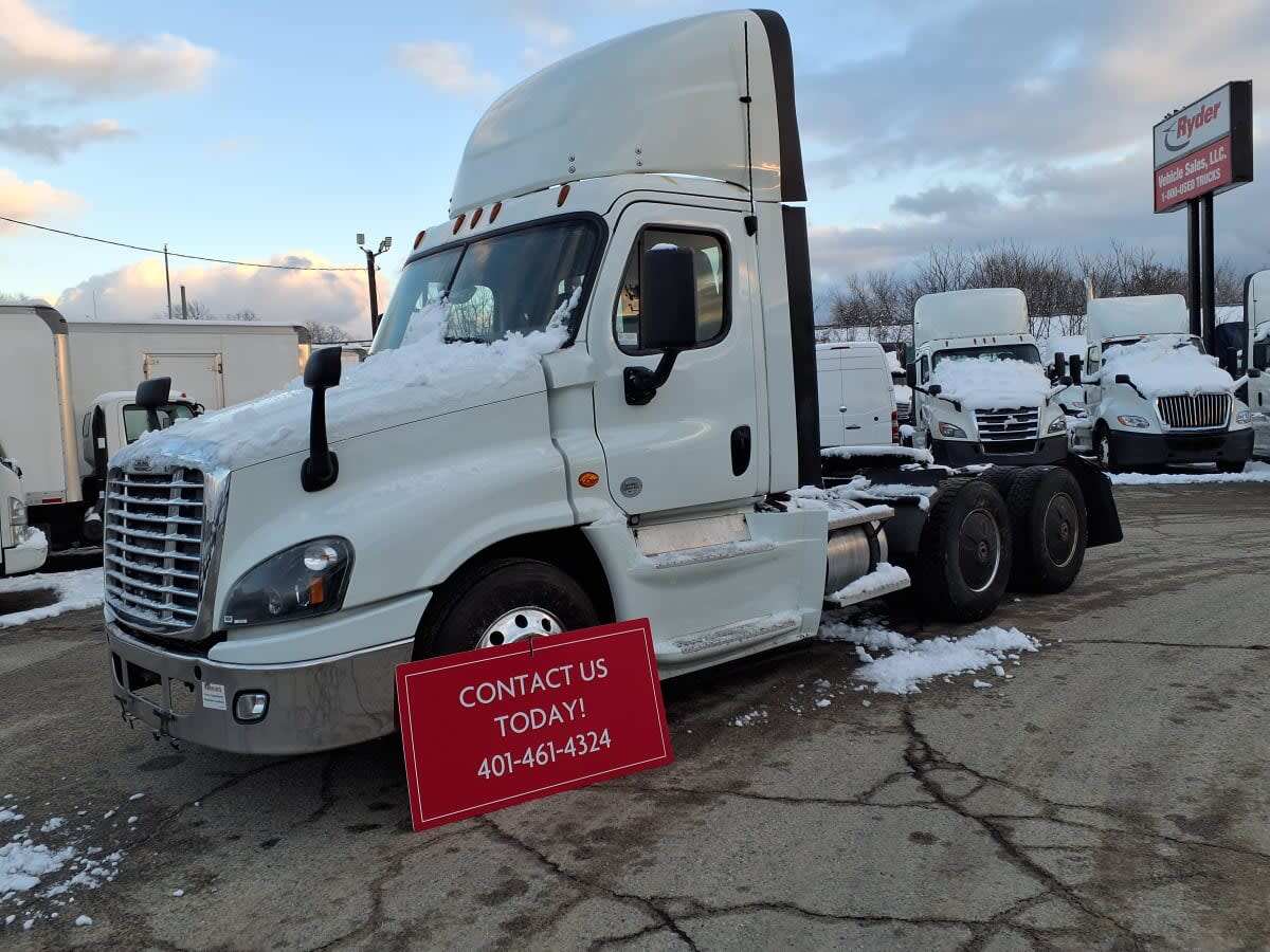 2019 FREIGHTLINER CASCADIA 125 in Warwick, RI