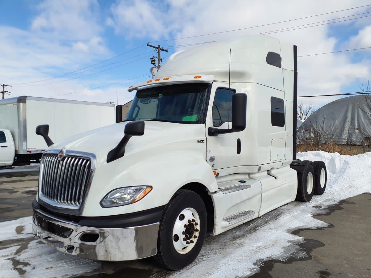 2020 INTERNATIONAL LT625 SLPR CAB in Indianapolis, IN