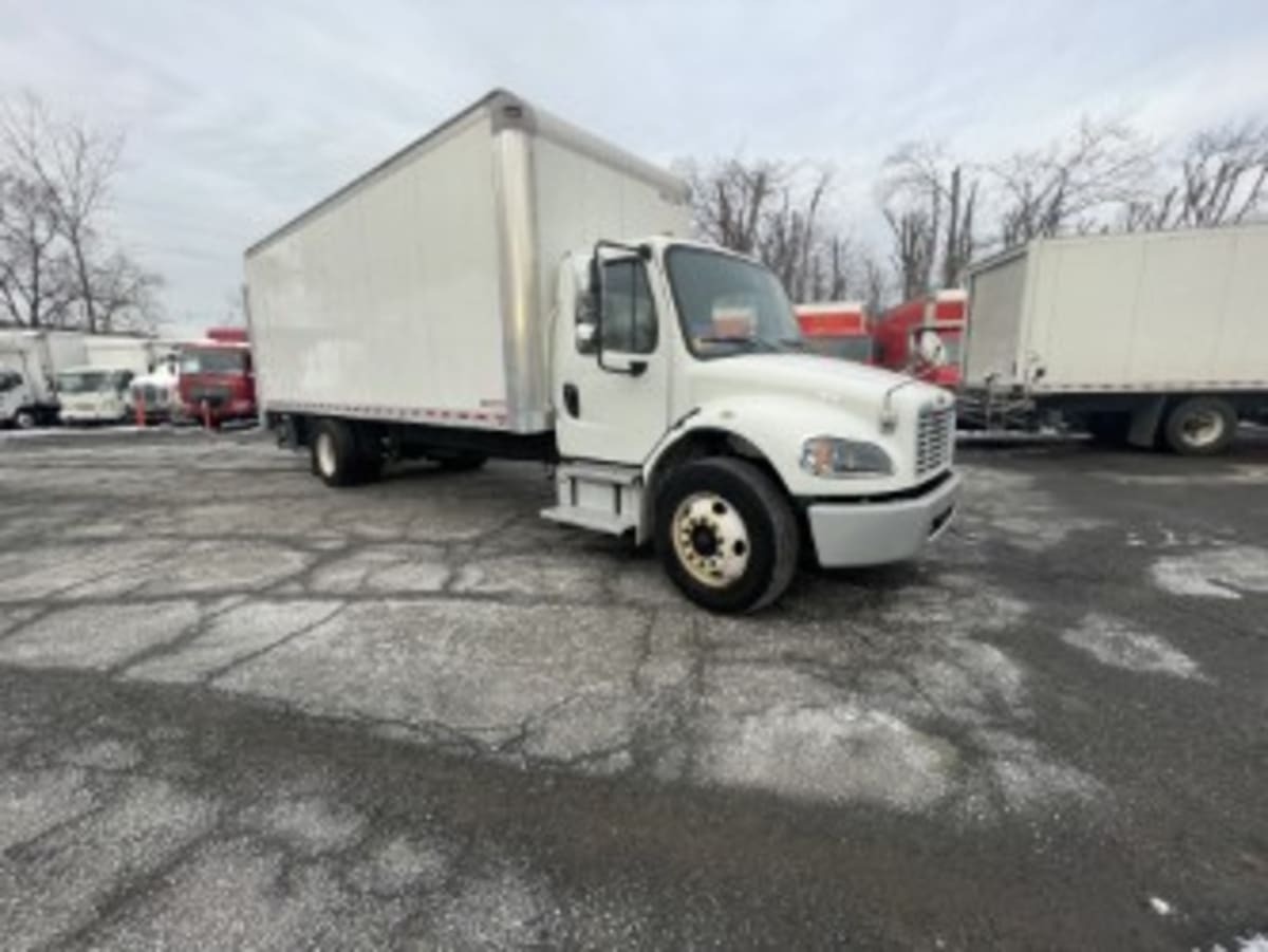2020 FREIGHTLINER BUSINESS CLASS M2 106 in Moonachie, NJ