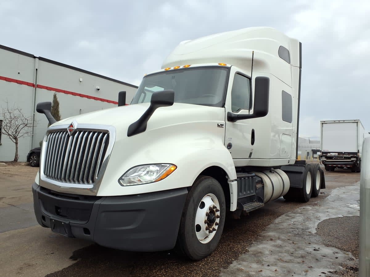 2022 INTERNATIONAL LT625 SLPR CAB in Minneapolis, MN