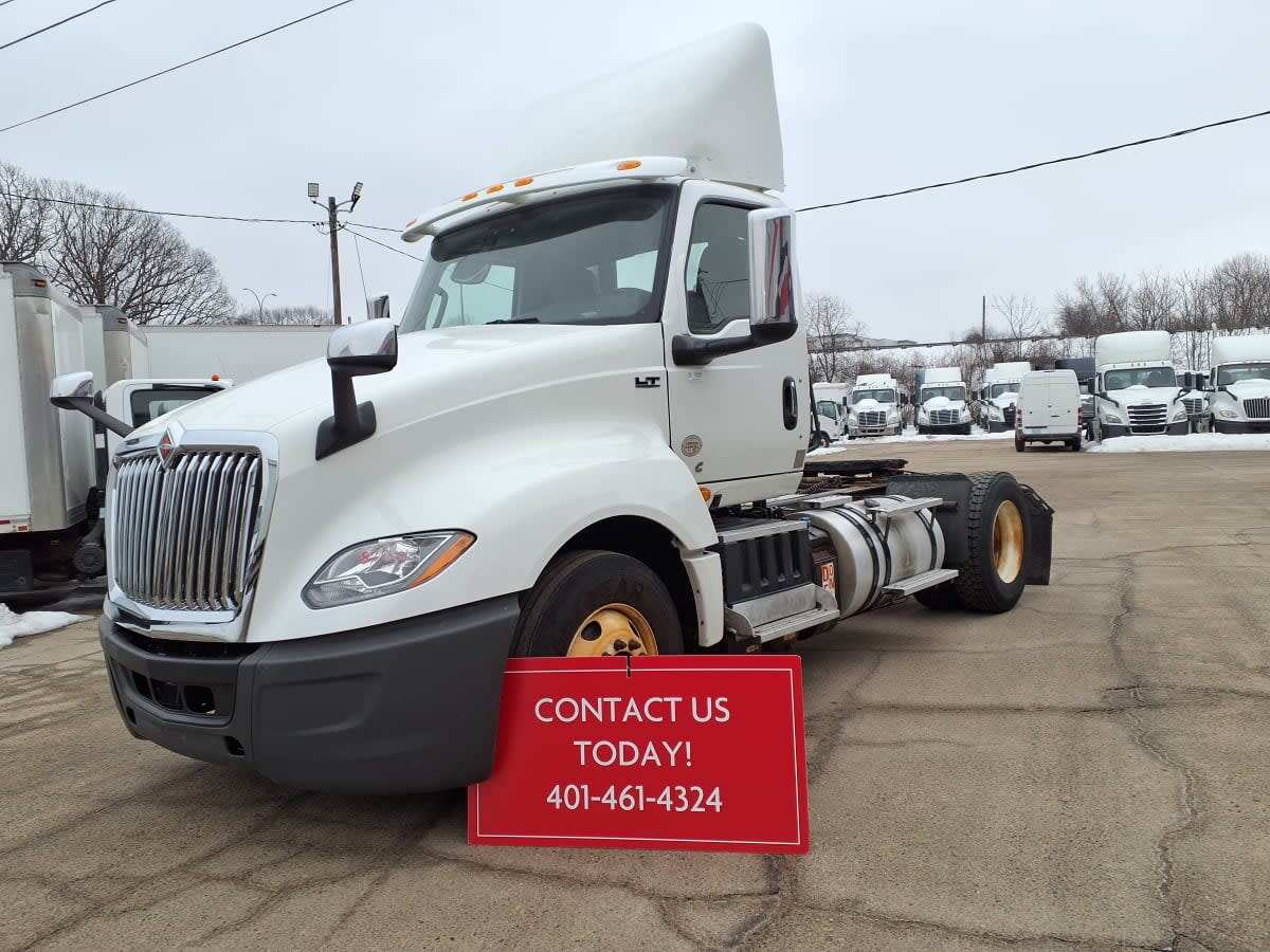 2019 INTERNATIONAL LT625 DAYCAB S/A in Warwick, RI