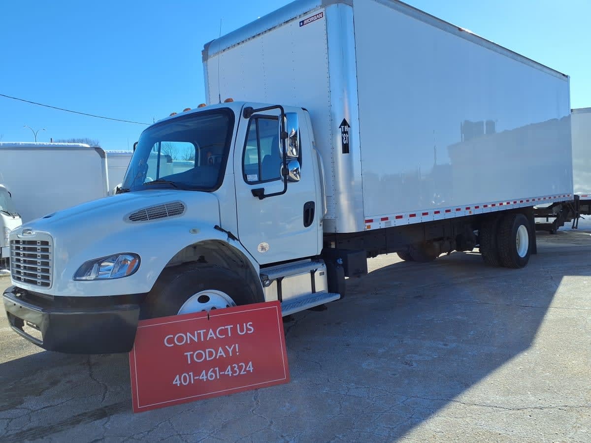 2018 FREIGHTLINER BUSINESS CLASS M2 106 in Warwick, RI